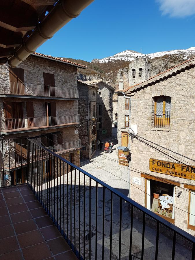 Cal Sastre Villa Кастелар де Н'Хуг Екстериор снимка